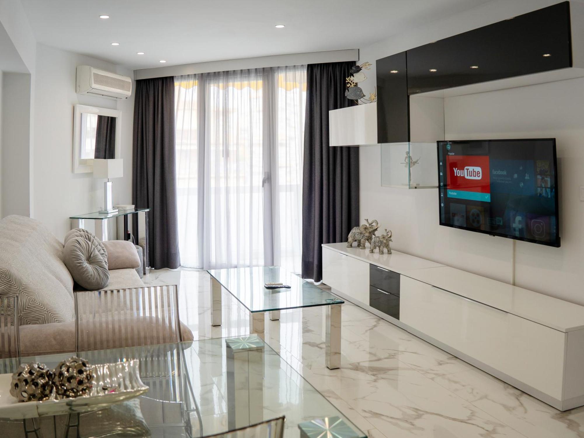 Apartamento Edificio Astoria Benidorm Bagian luar foto