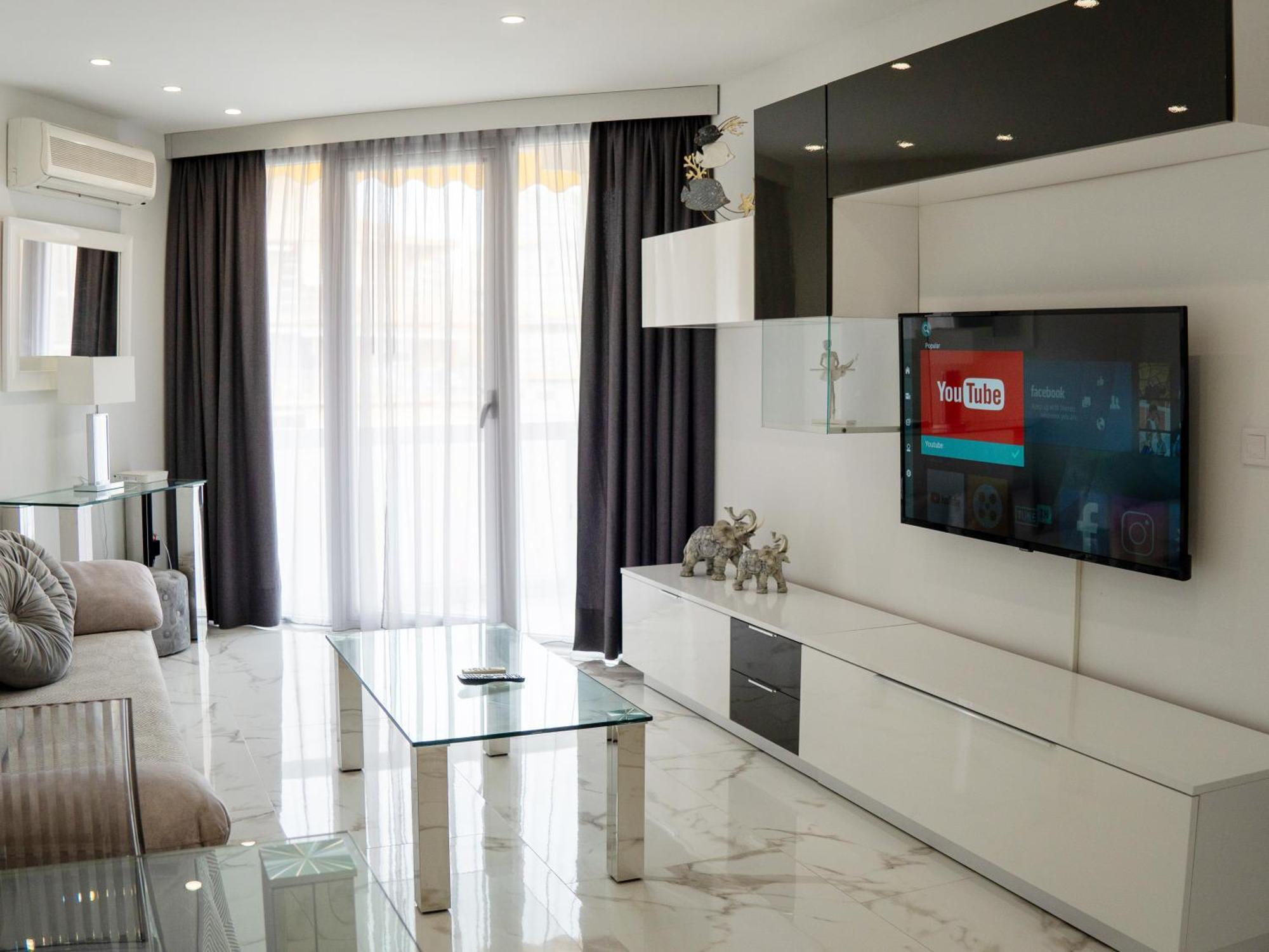 Apartamento Edificio Astoria Benidorm Bagian luar foto