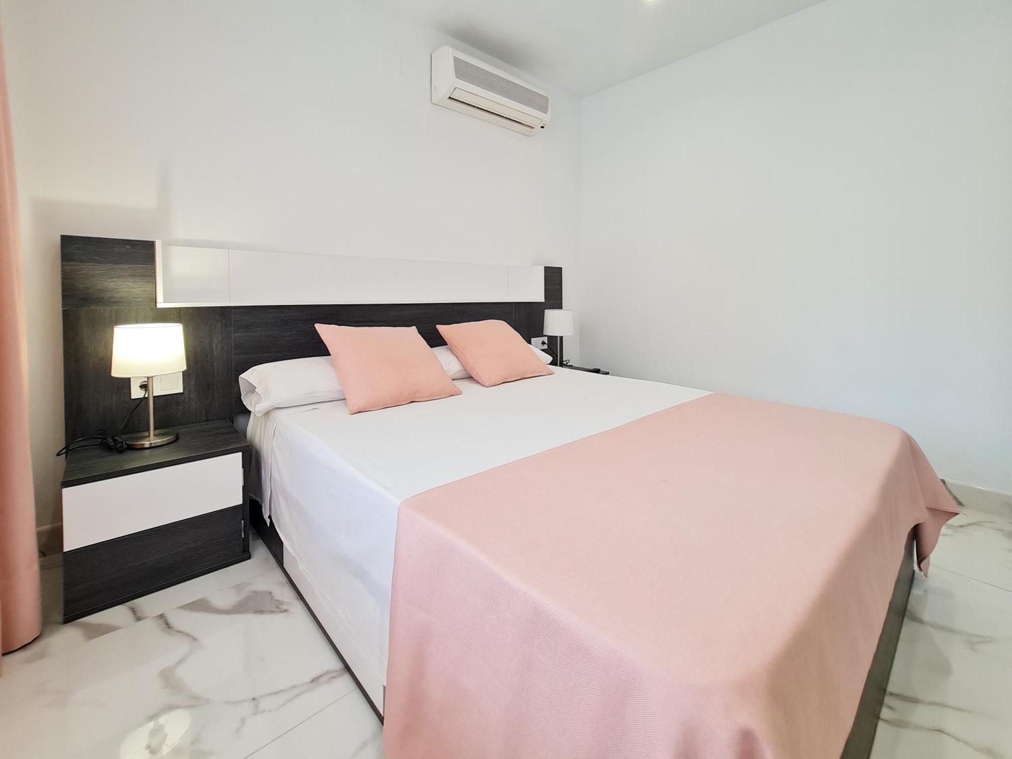 Apartamento Edificio Astoria Benidorm Bagian luar foto